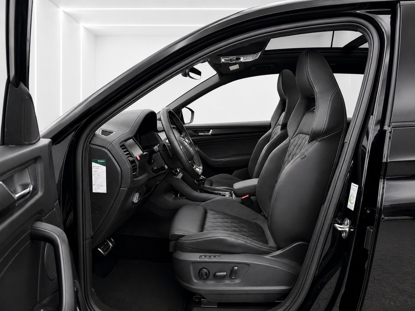 Fahrzeugabbildung SKODA Kodiaq 2.0 TSI 4x4 DSG Sportline*7-Sitze*Matrix*