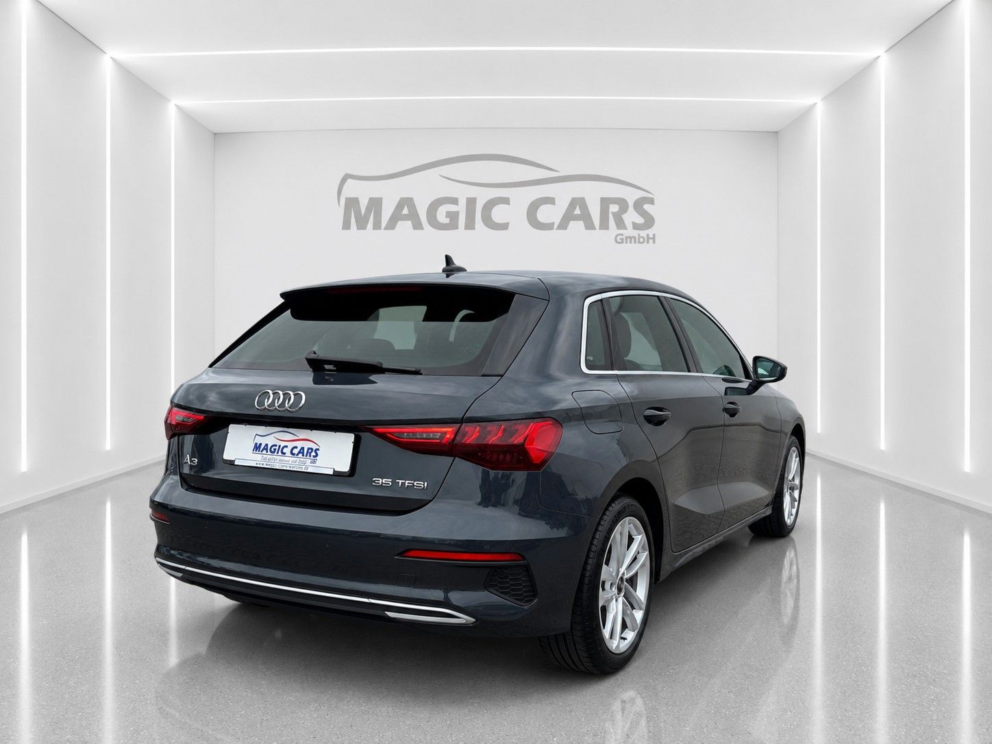 Fahrzeugabbildung Audi A3 35 TFSI Sportback advanced *Matrix*Pano*
