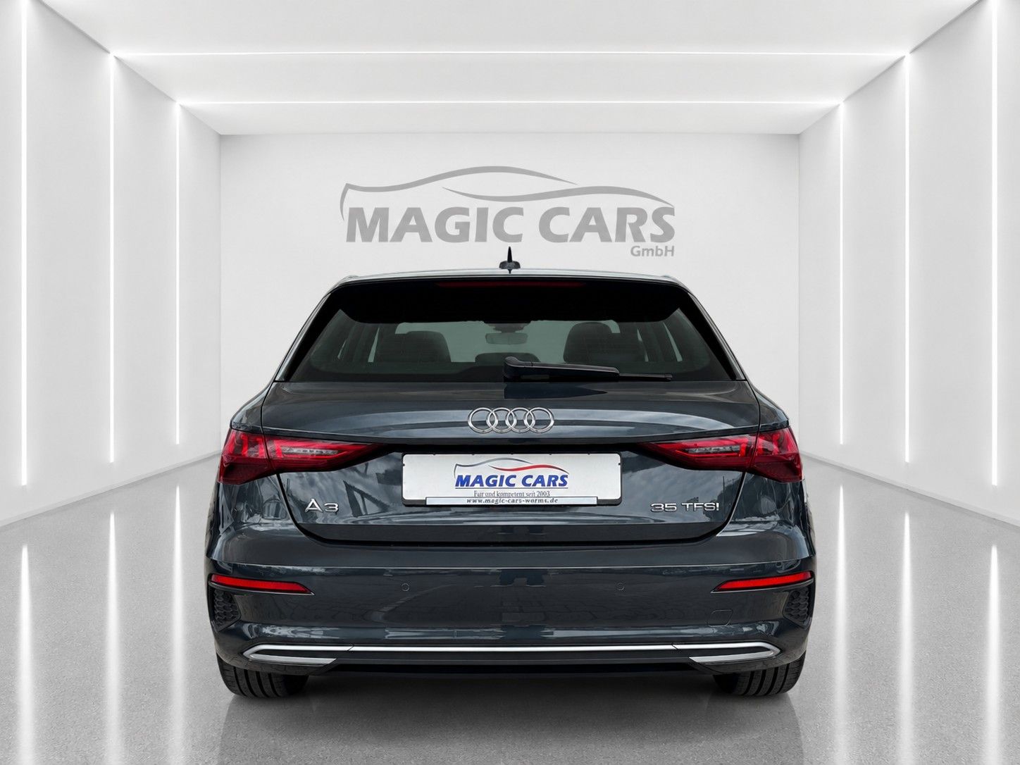 Fahrzeugabbildung Audi A3 35 TFSI Sportback advanced *Matrix*Pano*