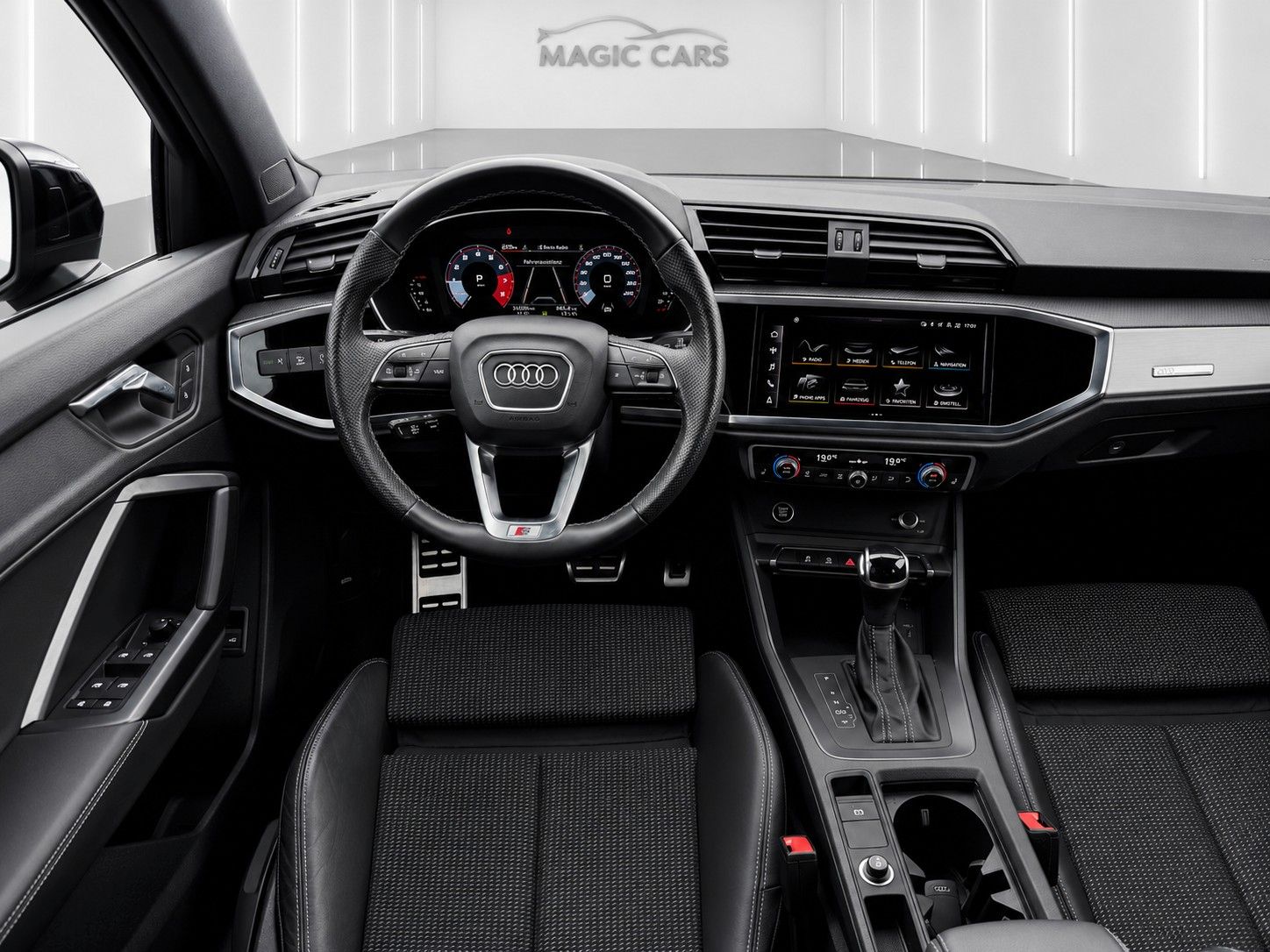 Fahrzeugabbildung Audi Q3 35 TFSI S line *Black-Style*LED*AHK*VIRTUAL*