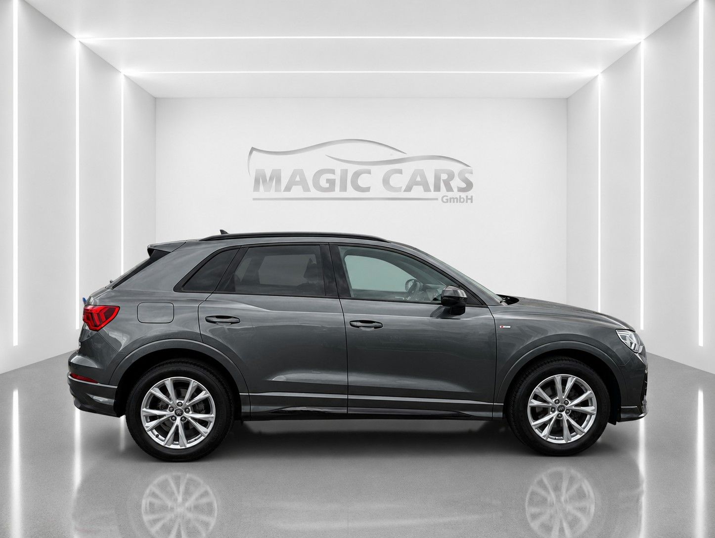 Fahrzeugabbildung Audi Q3 35 TFSI S line *Black-Style*LED*AHK*VIRTUAL*