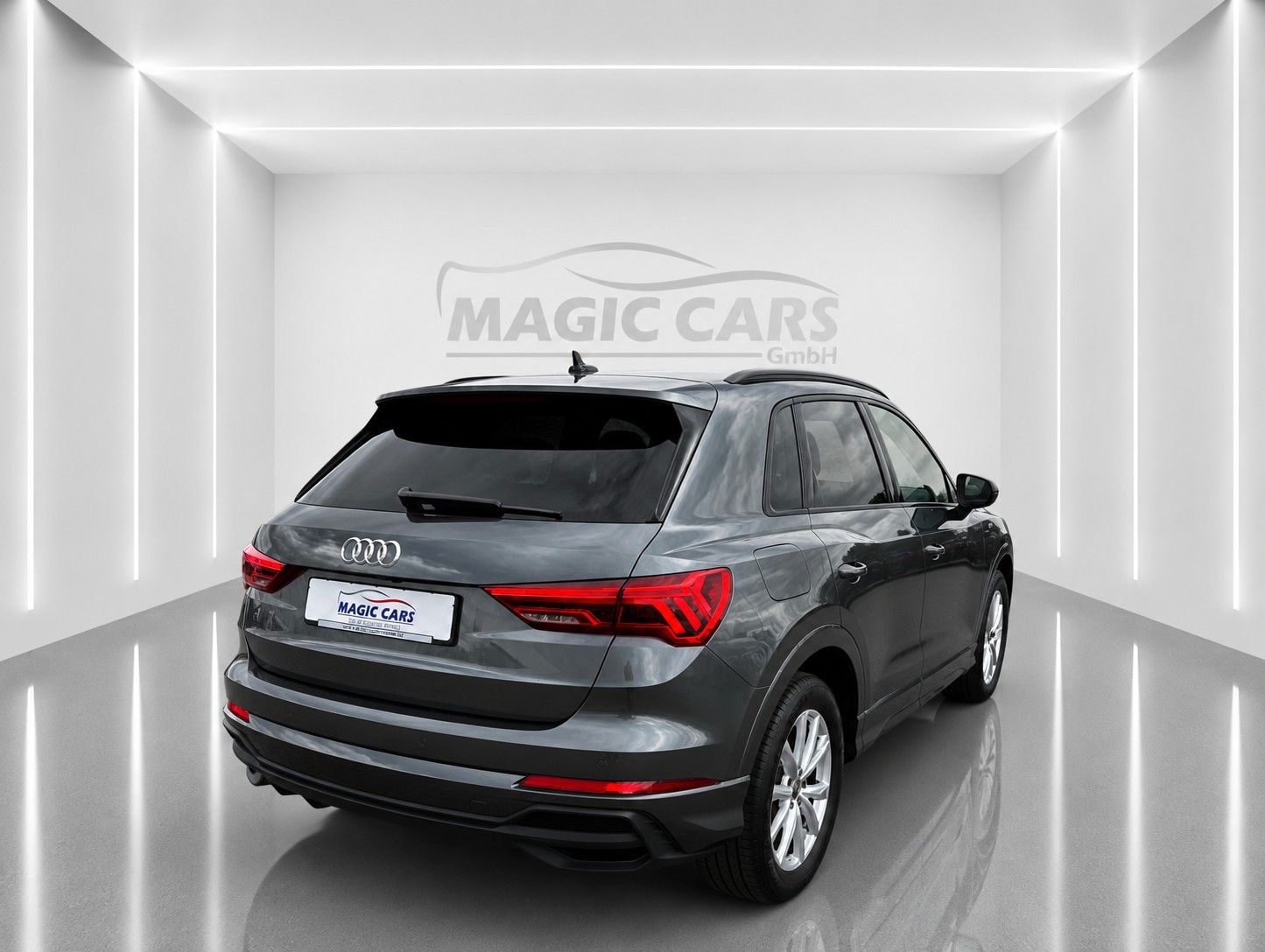 Fahrzeugabbildung Audi Q3 35 TFSI S line *Black-Style*LED*AHK*VIRTUAL*