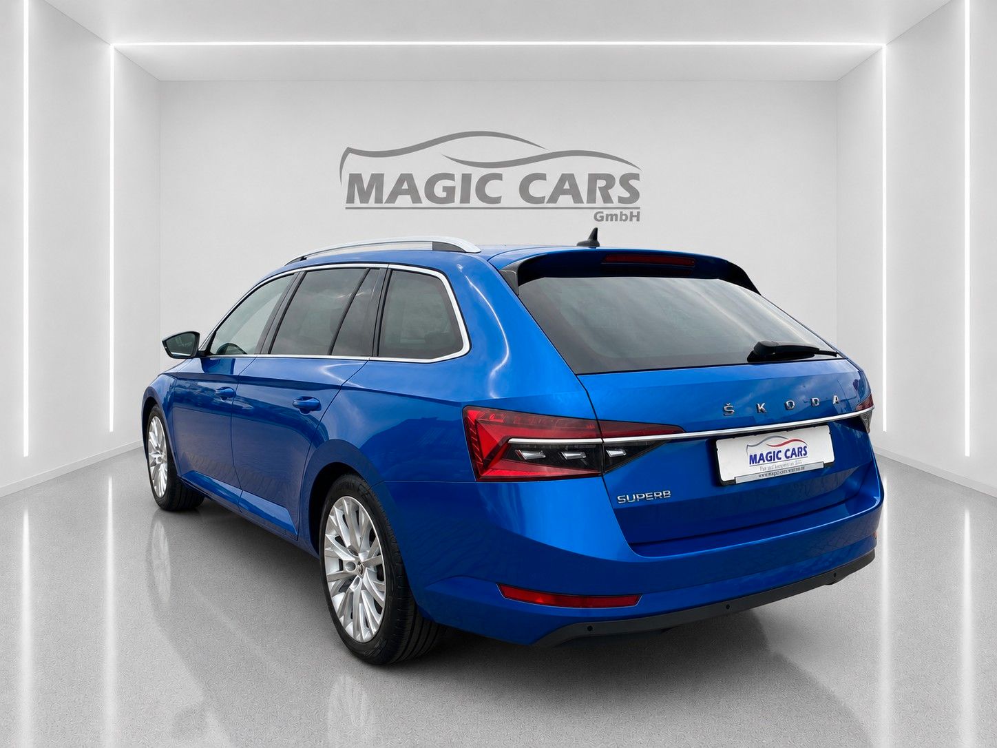 Fahrzeugabbildung SKODA Superb Combi 2.0 TDI DSG Style*Mega-Ausstattung*