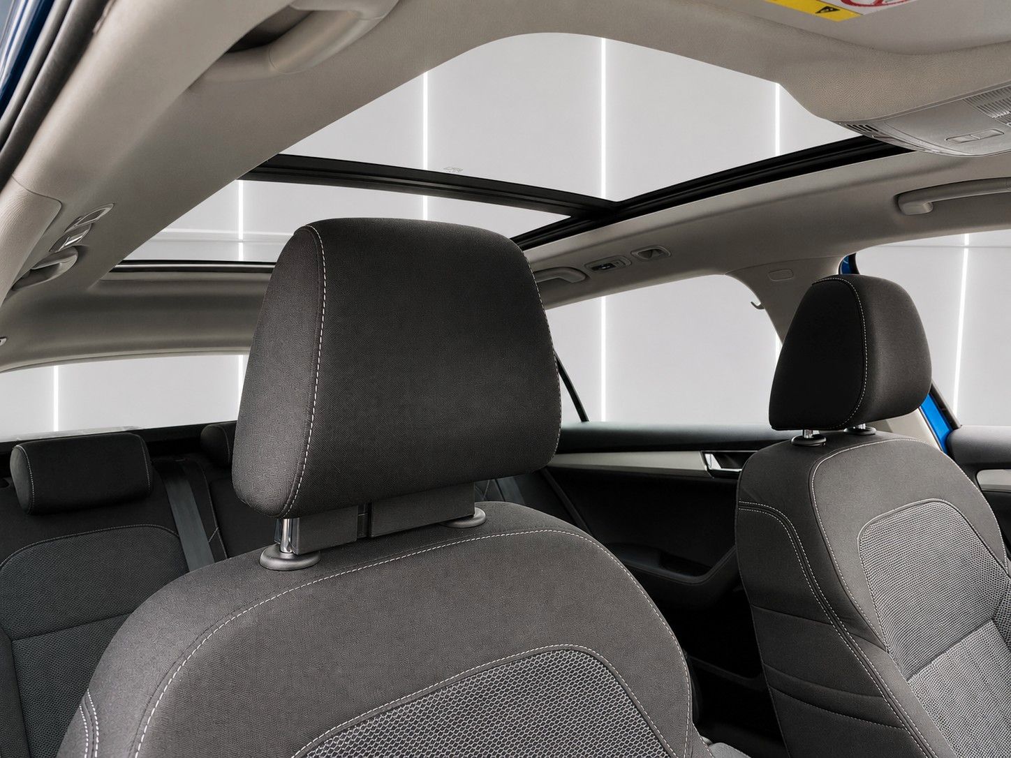 Fahrzeugabbildung SKODA Superb Combi 2.0 TDI DSG Style*Mega-Ausstattung*