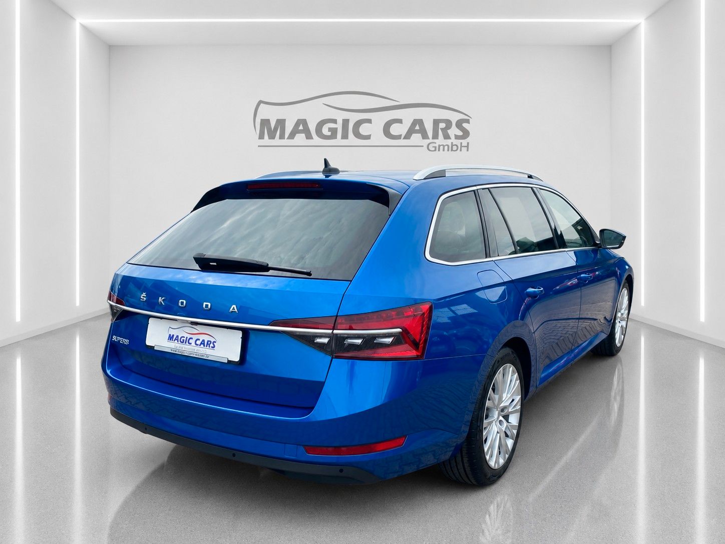 Fahrzeugabbildung SKODA Superb Combi 2.0 TDI DSG Style*Mega-Ausstattung*