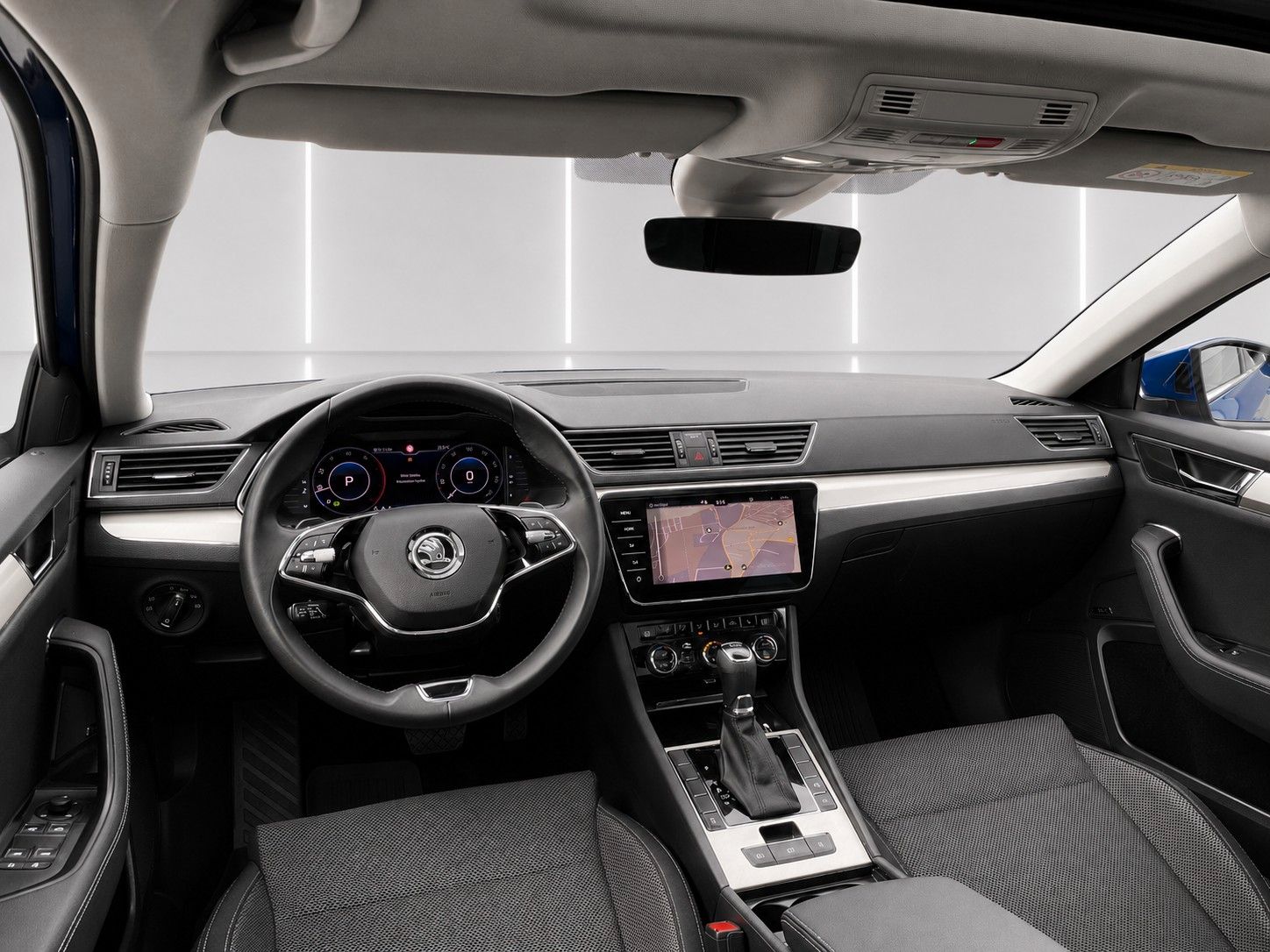 Fahrzeugabbildung SKODA Superb Combi 2.0 TDI DSG Style*Mega-Ausstattung*