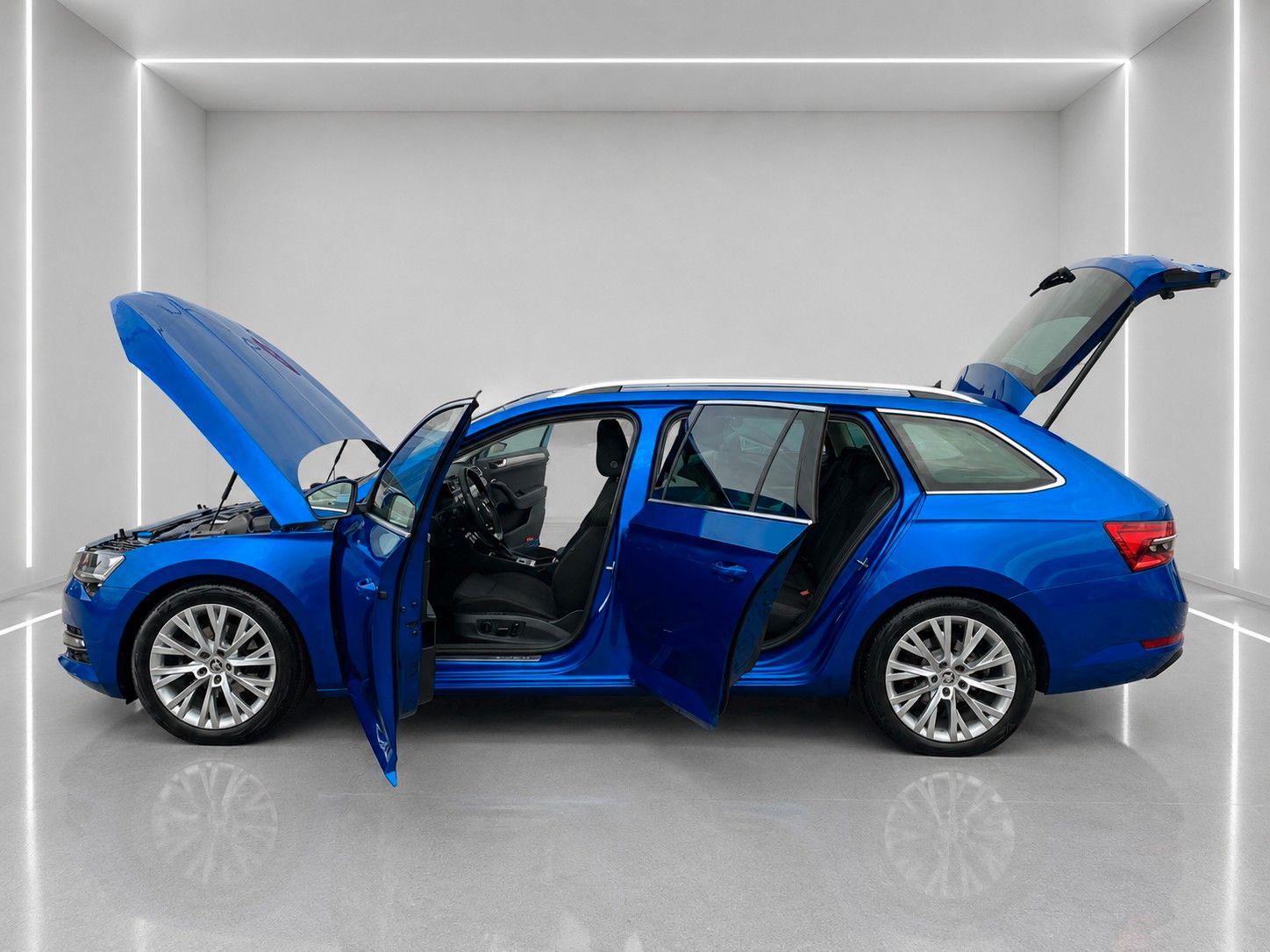 Fahrzeugabbildung SKODA Superb Combi 2.0 TDI DSG Style*Mega-Ausstattung*