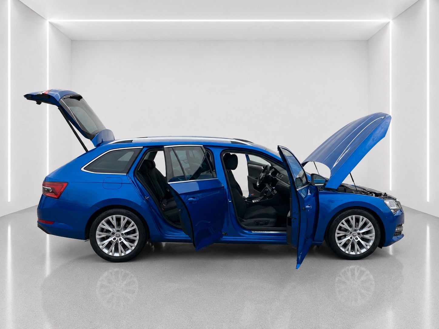 Fahrzeugabbildung SKODA Superb Combi 2.0 TDI DSG Style*Mega-Ausstattung*