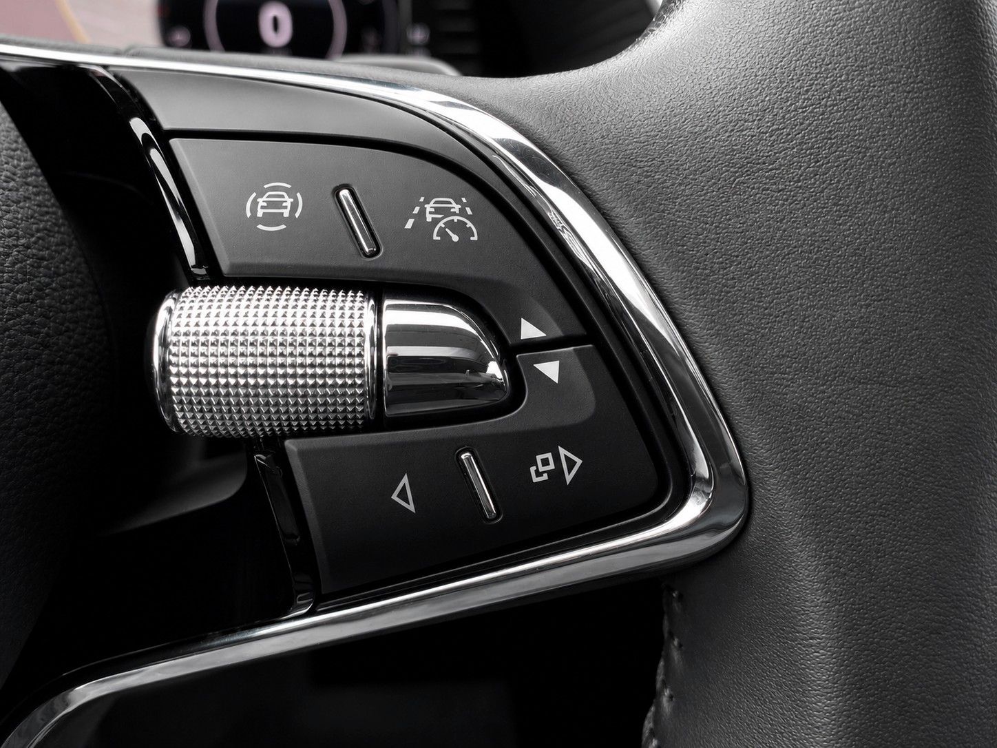 Fahrzeugabbildung SKODA Superb Combi 2.0 TDI DSG Style*Mega-Ausstattung*