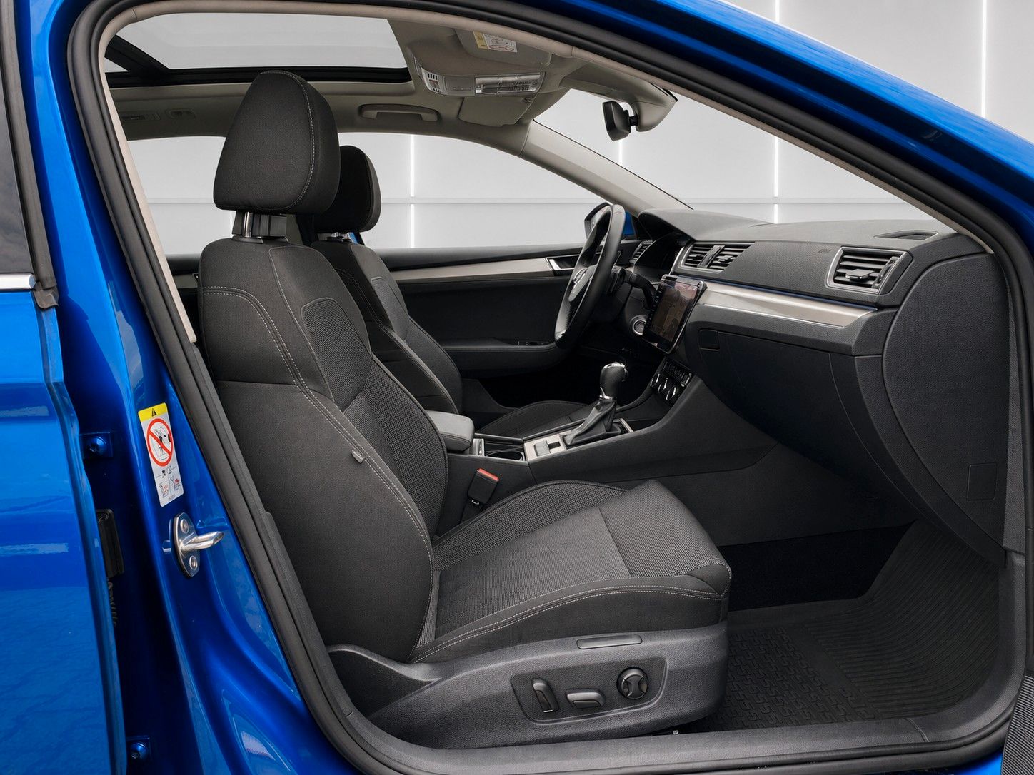 Fahrzeugabbildung SKODA Superb Combi 2.0 TDI DSG Style*Mega-Ausstattung*
